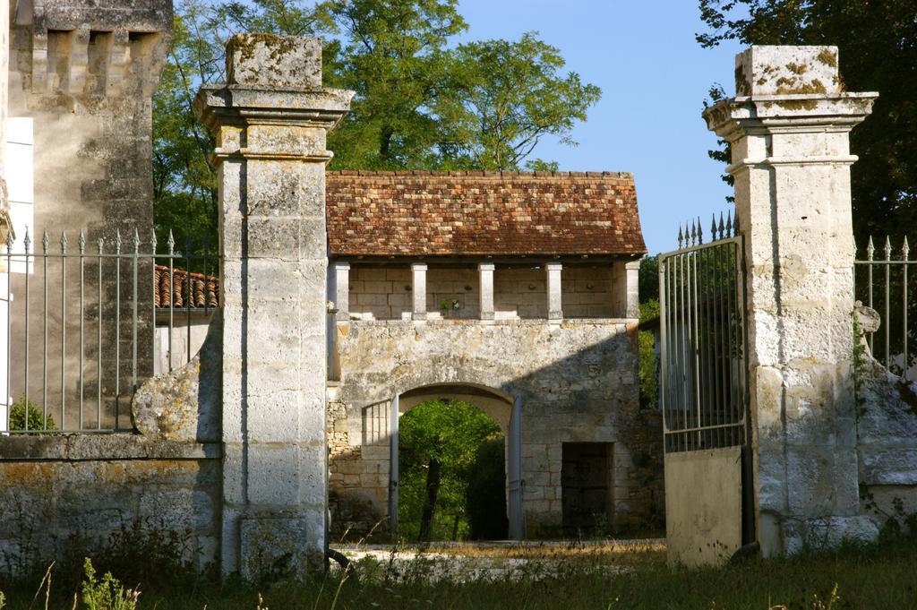 Chateau De La Combe Puyrenier Εξωτερικό φωτογραφία